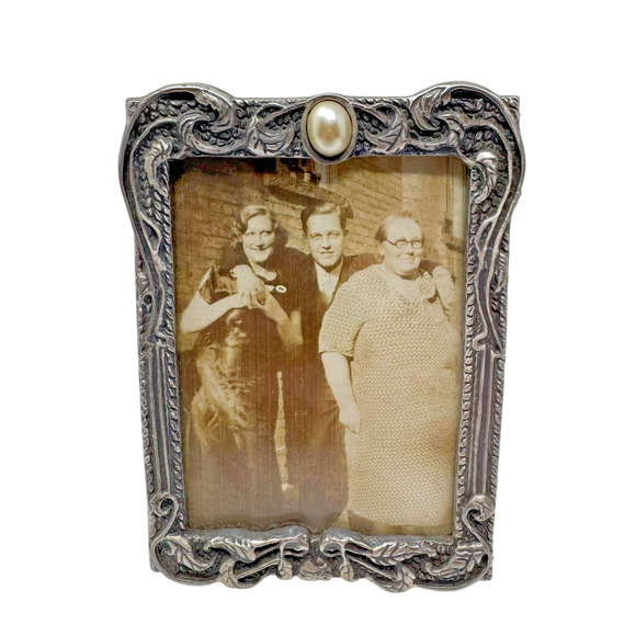 Lot of 2 Vintage Ornate Frames w/ Photo 1930s Metal Pearl Accent & Gold Frame - Picture 7 of 10